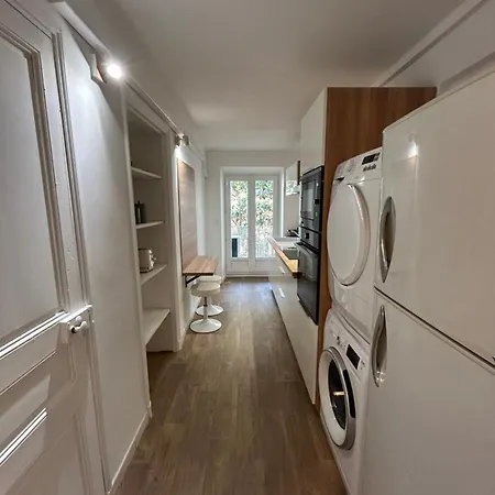 Carre Cremieux Apartamento